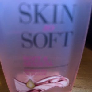 Skin So Soft Shower Gel by Avon